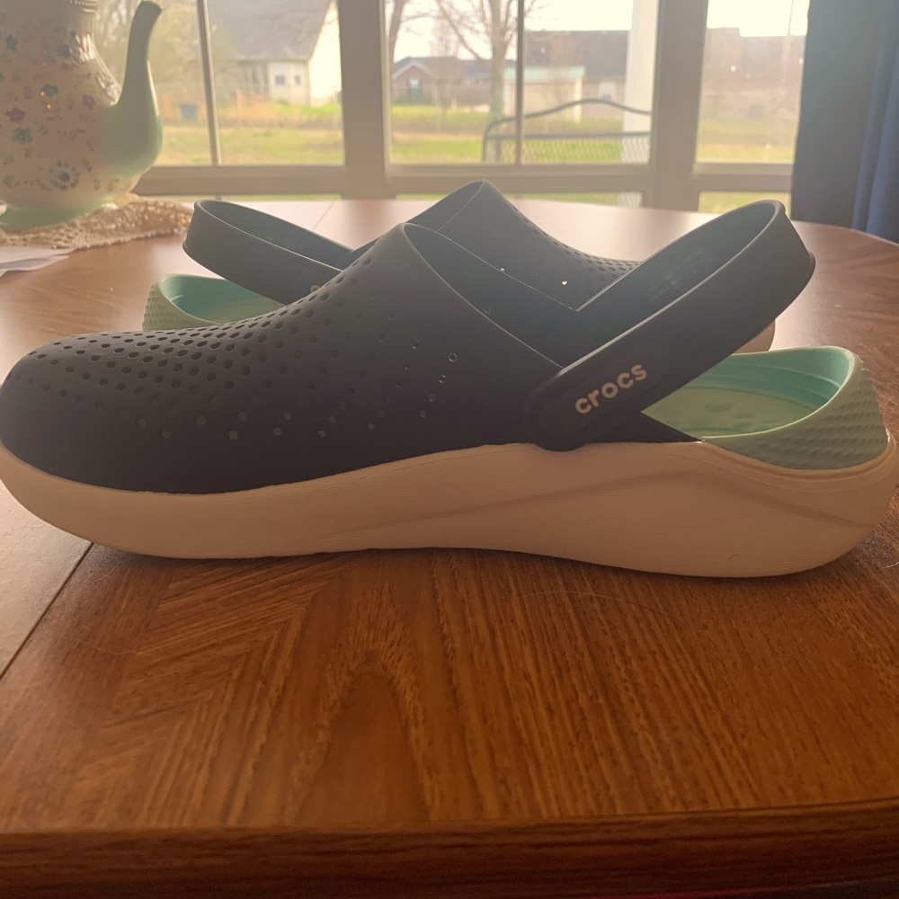 Crocs